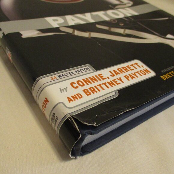 NFL Chicago Bears Walter Payton Medium Blue Orange Graphic 2005 Football Book - Picture 3 of 9